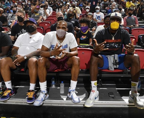 泰达币 突发！快船3换1交易赚了，詹皇威少形影不离，休城3球员全部离队