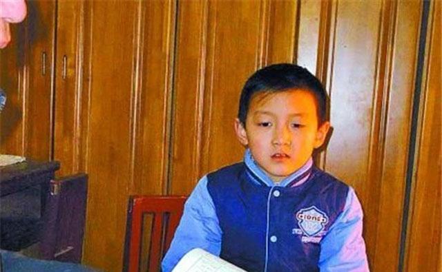 印度|中国最小军官！8岁入特种部队当官，领过国家工资，如今怎样了？
