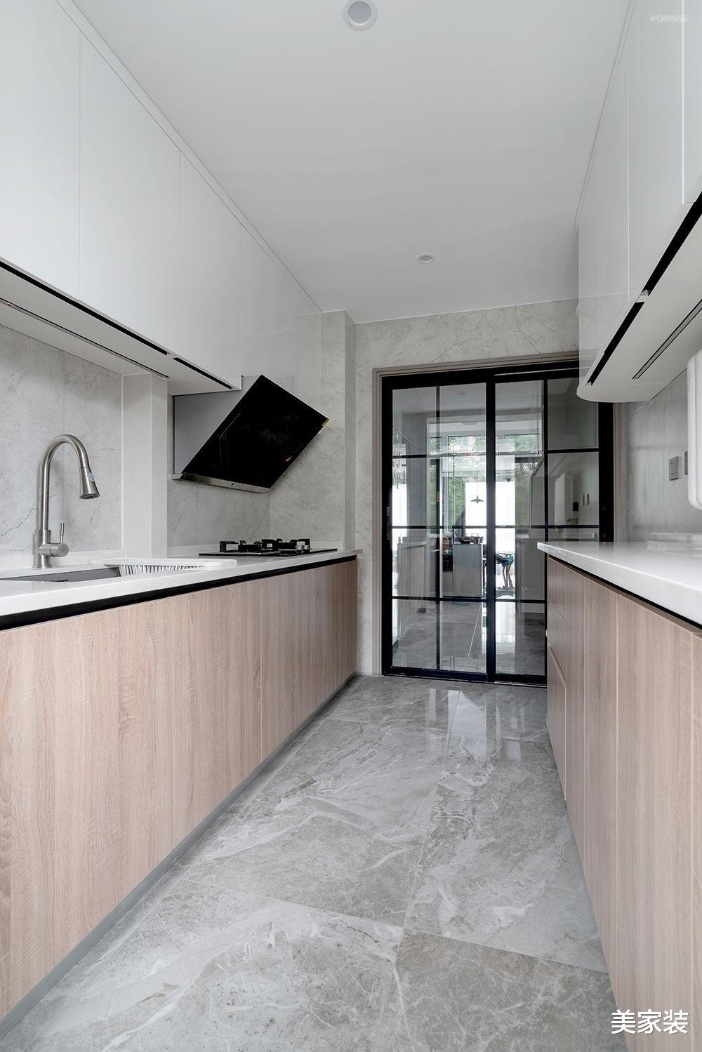 清爽的现代风格，构建自然的三居室，猫咪都爱得不想走