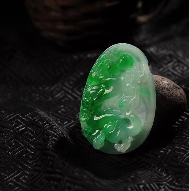 翡翠|“毛”字辈翡翠大有玄机，有着令人无法抗拒的魅力