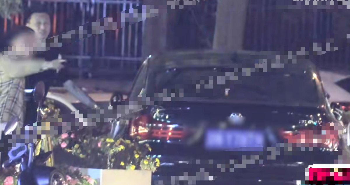 黄梦莹|“素锦”黄梦莹恋情疑曝光！与男子吃火锅逛街，对方颜值低引吐槽