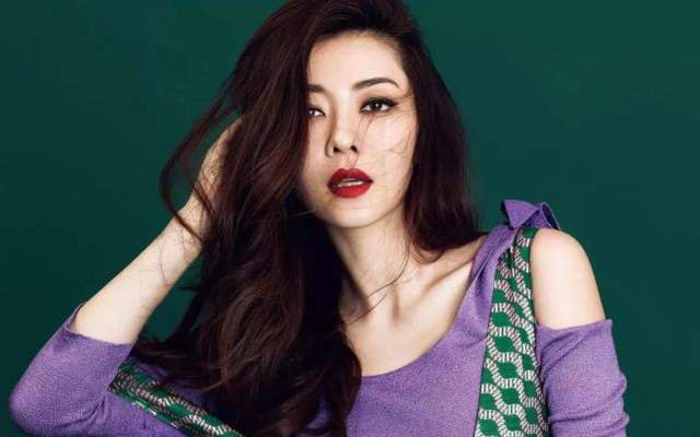 刘诗诗|19岁出道，与男友相恋7年却被抛弃，今成百亿阔太，一家四口幸福