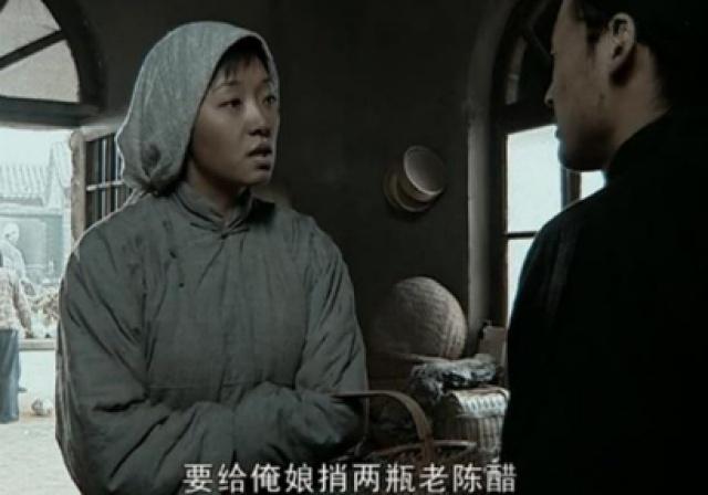 亮剑|亮剑:同样是秀芹暗中接头,旧版穿着低调,新版穿得漂漂亮亮