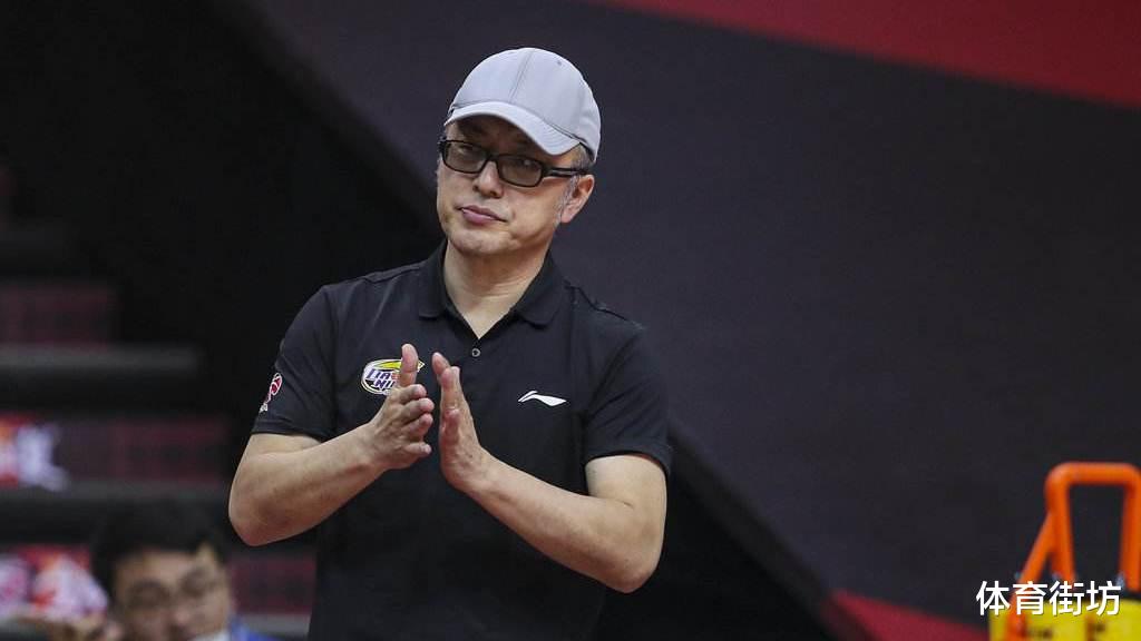 郭艾倫|突發(fā)情況，郭艾倫或缺席今晚和新疆隊的比賽，李洪慶或要承擔責任