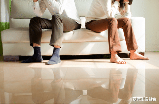 脑梗|41岁男子,深夜脑梗离世,医生怒斥:血压高的人,这1事怎能常做?