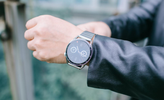 腾讯|专业健康、专业运动 华为WATCH GT系列两款新品值得冲吗？