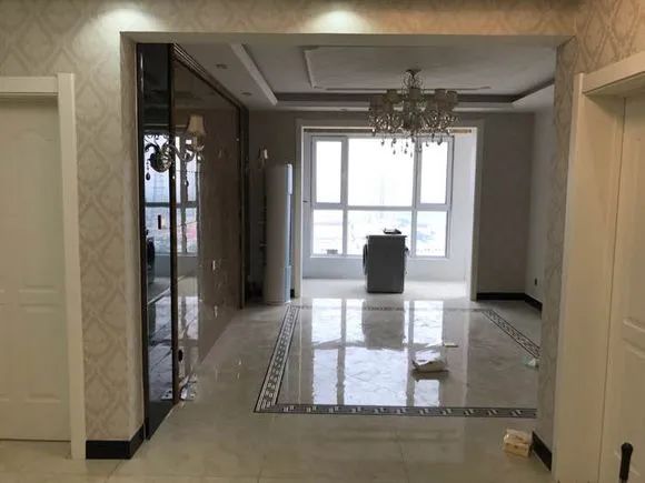 老公为省钱自己做瓷砖美缝,看起来挺像样的,不多说直接上图!