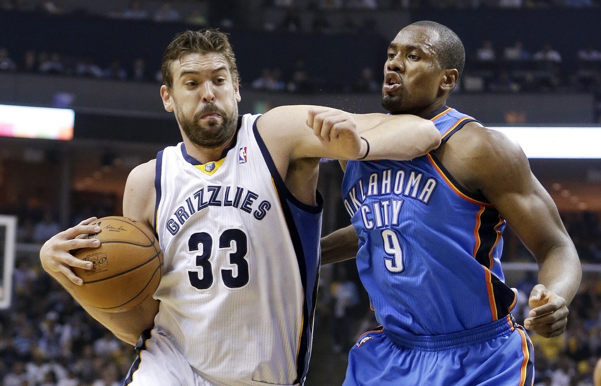 伊巴卡|場均4+3！一針封閉啊，直接跌落神壇，31歲混中產(chǎn)，32歲無球打