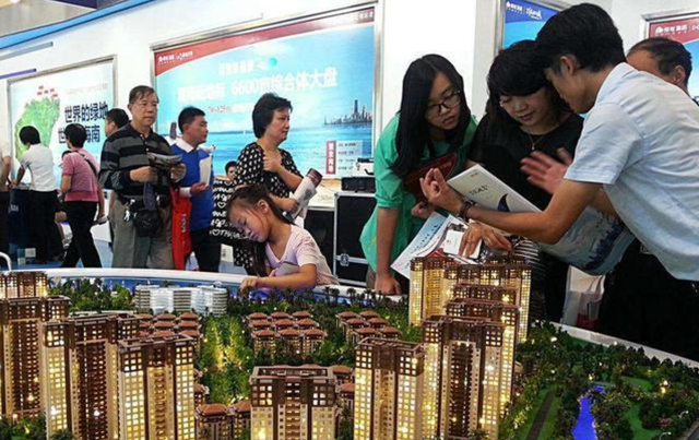 心悦雅萌|100万的房子正在消失，住百万房产的“穷人”增多，这就是现实