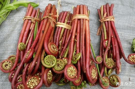 韭菜|韭菜是肝病“发物”？医生坦言：无知，要想养好肝，远离3种蔬菜