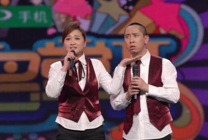 贾玲|放弃名牌大学和婚礼,养贾玲9年,比起李焕英,她才是功不可没