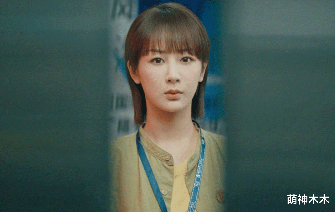 杨紫|杨紫最新生图发福，苹果肌凸起肿胀感明显，粉丝吐槽妆发失败