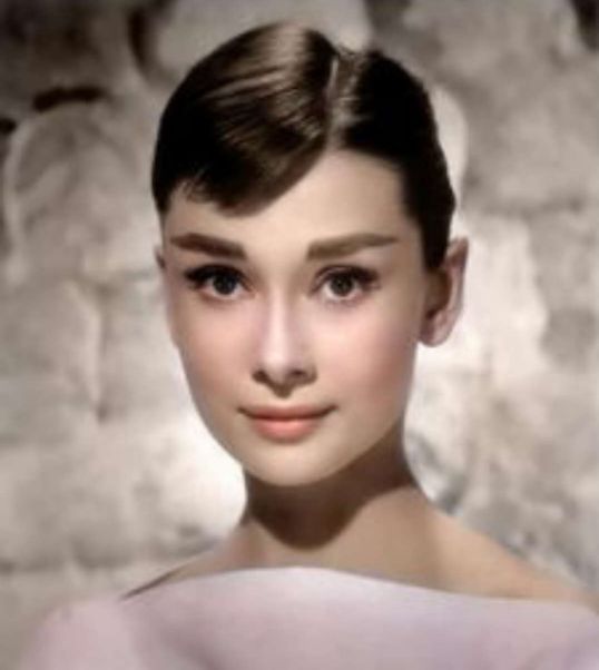 蜂蝶恋花|不温柔，不贤惠，还有“污点”，却被张嘉译宠上了天，凭啥？