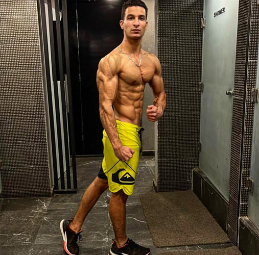 健身|自律打造爆好身材,体脂最低时仅有3.9%,拉丝般的肌肉清晰可见