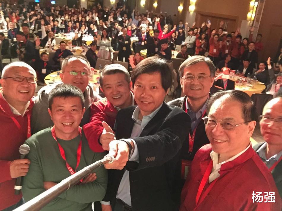 小米科技|卷死友商！OPPO發芯片、摩托發新機、小米：看我們的新電池技術!