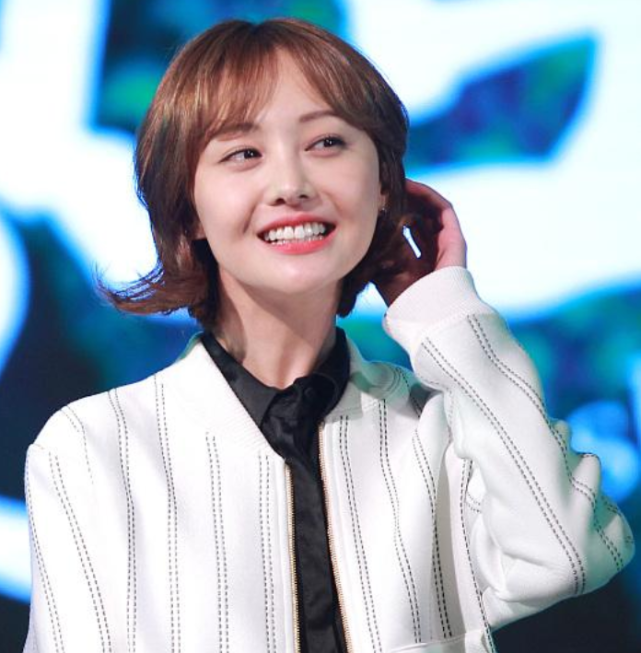 郑爽|郑爽事件后，可能就只有他会是第一个也是最后一个为她发声的人