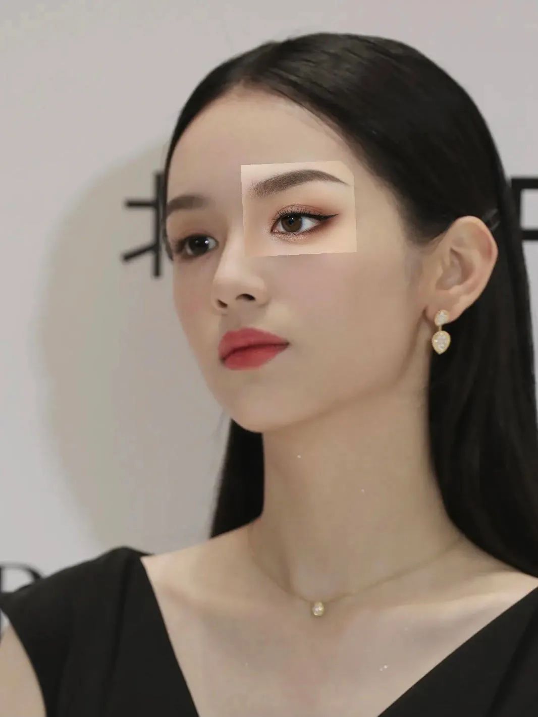 眼妆 周也仿妆｜富家千金冷脸美女的日常消肿眼妆
