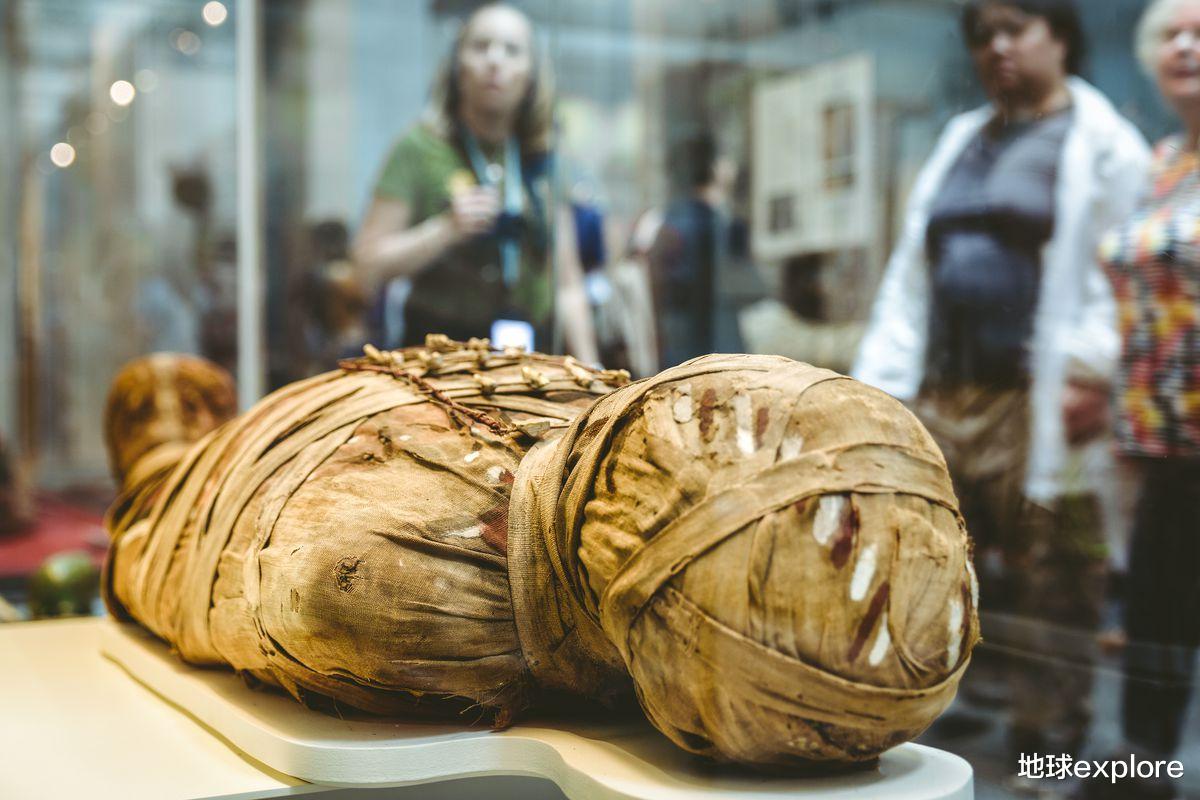 史無前例新發現：埃及媽媽帶著未出生的娃，悄悄述說瞭2000年前事-圖8