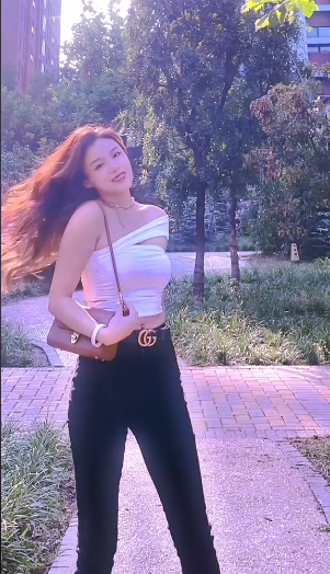 源说情感 网红直播喝农药，引无数网友怂恿：善良的门槛，其实没那么高