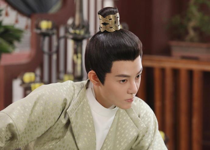 奶球妈咪聊|网红皇甫圣华转当演员，扮男性造型惊艳，与郭碧婷李溪芮关系亲密