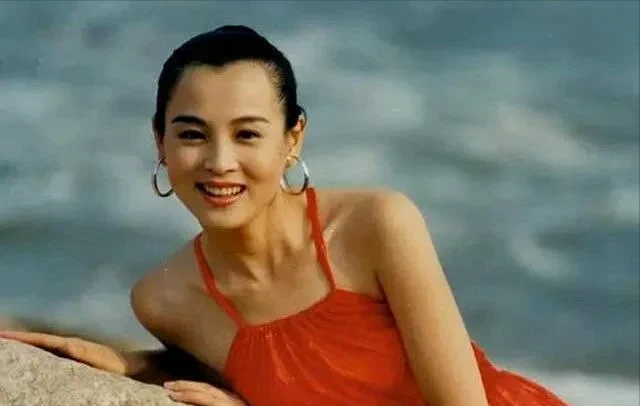 杨过|那夜，赵明明刚生下女儿不久，老公英宁告诉她：咱们离婚吧，我爱上了别