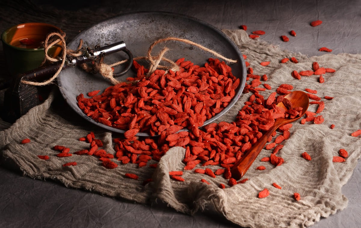 甲状腺|吃一次相当于8斤肥肉,很多人戒不掉,医生:无知,是自毁甲状腺