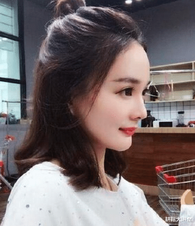 杨幂|她因酷似杨幂走红，被曝光已整容6年，后嫁入豪门，2岁儿子长这样