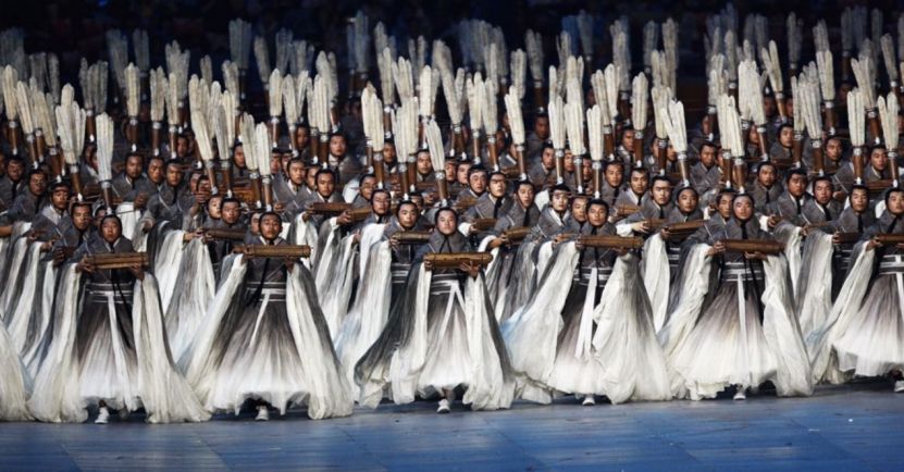 张艺谋|张艺谋执导开闭幕式，回顾经典作品！人海战术还会用吗