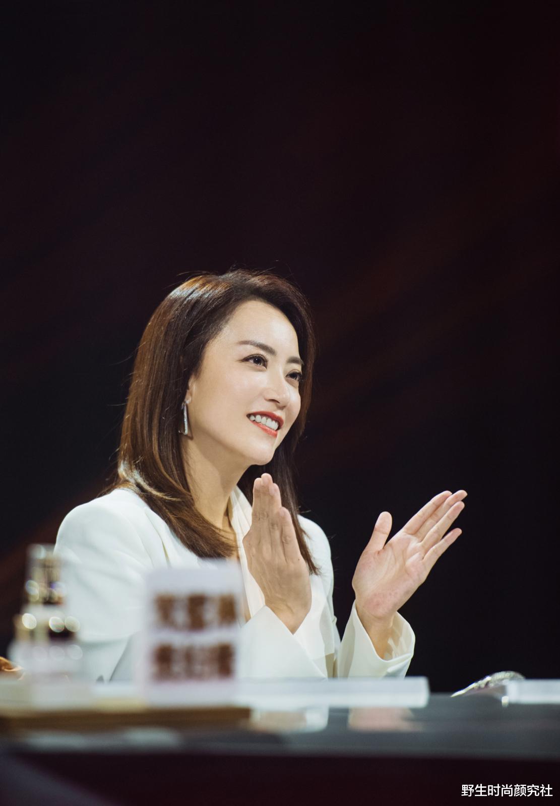 霍汶希|她比她旗下女艺人都美吧？