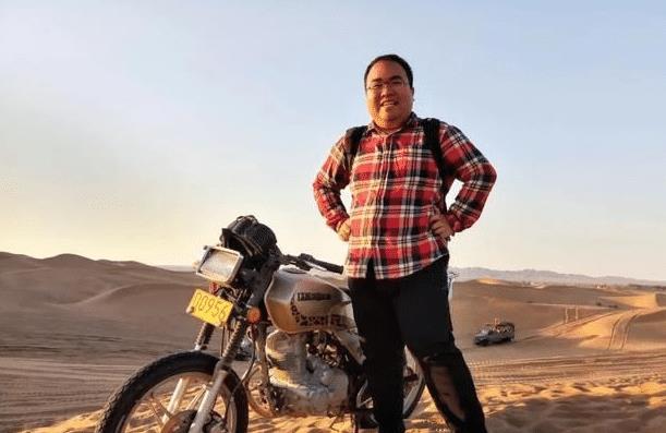 沫沫旳静好岁月 东莞:男子身高1米23,进厂找工作被拒,“他没说原因”