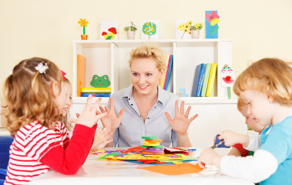 母婴参考|幼儿园老师喜不喜欢你家孩子?看这三个方面,比看监控更直观