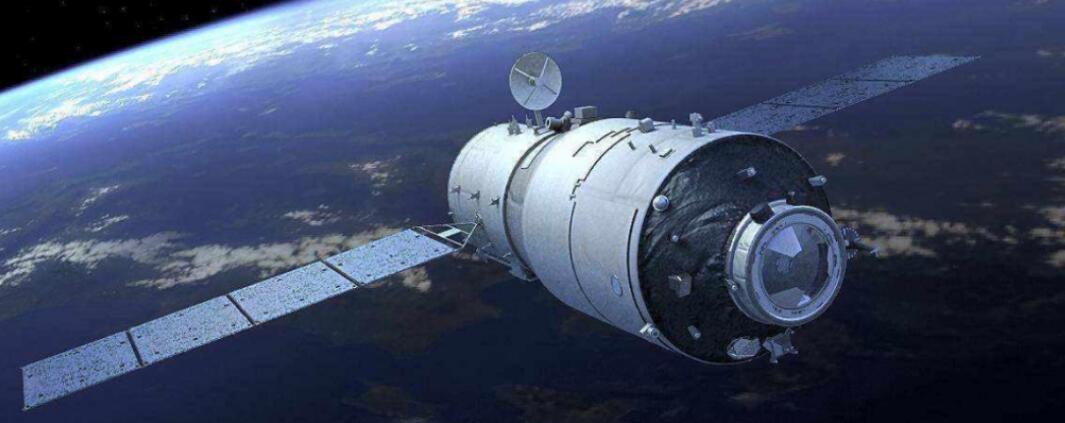 航天员 航天员在太空3个月，如何洗澡、理发？回来身上会臭吗？