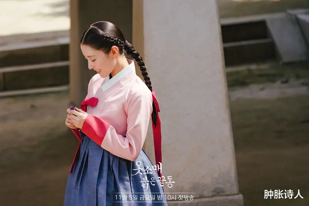 衣袖红镶边|《衣袖红镶边》：第6集收视飙升，沐浴戏受观众好评