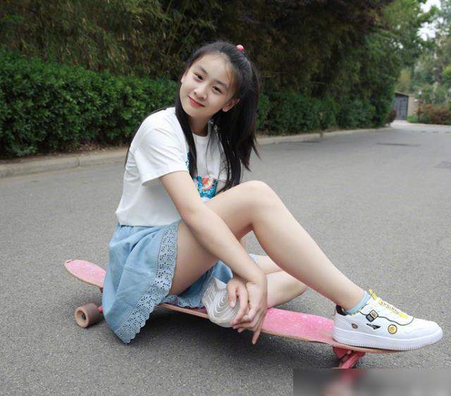 田亮|退役14年田亮技痒再跳水，昔日王子惨变罗翔老师，两子女无意接班