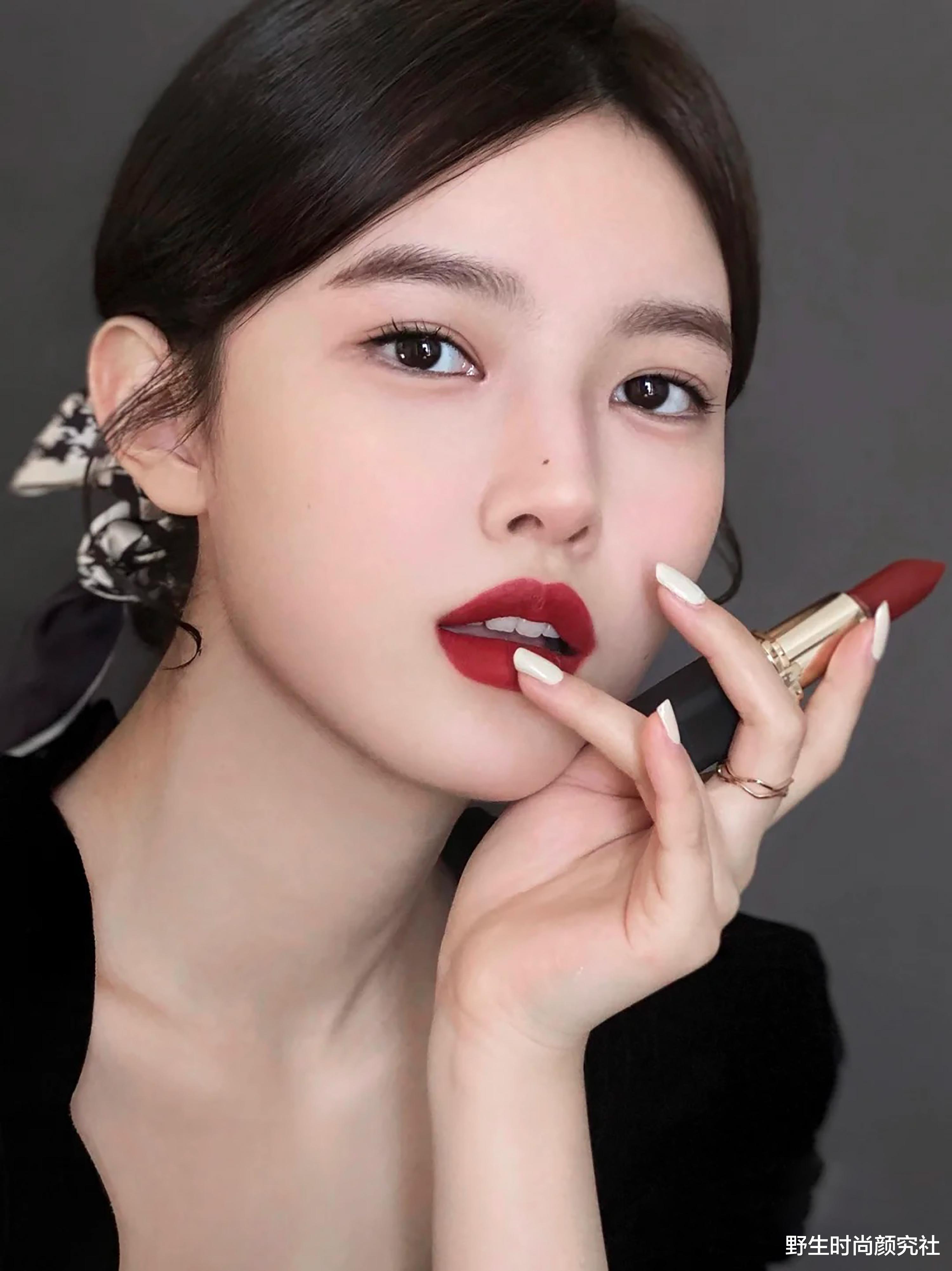 滤镜|合照能够脱颖而出？自带显白滤镜的“C位”口红？拿来吧你！