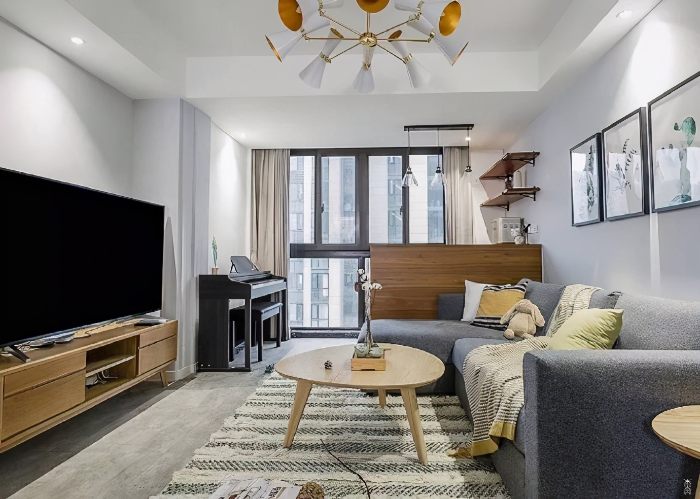 现代简约风新房入住,简约装修超大气,第一次见阳台做吧台的设计