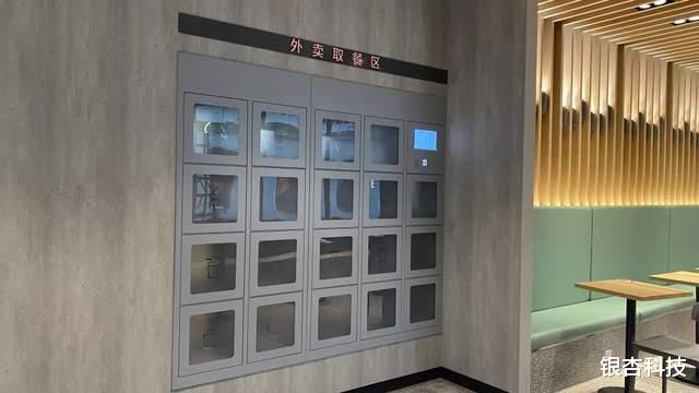 饿了么|美团、饿了么持续加码，智能取餐柜的“生存难”