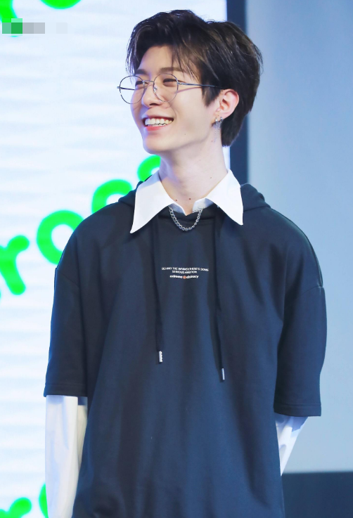 华晨宇|男歌手影响力排行:华晨宇第6,周深第3,榜首是17岁小鲜肉