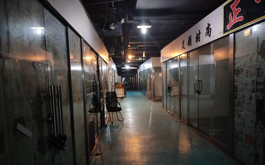 绍兴|曾经辉煌的上海七浦路，现在冷清萧条，许多商铺关门闭客