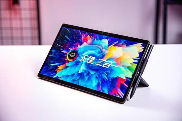 华硕|华硕无畏二合一OLED触屏笔记本首发体验：你想要的移动杜比影院来了