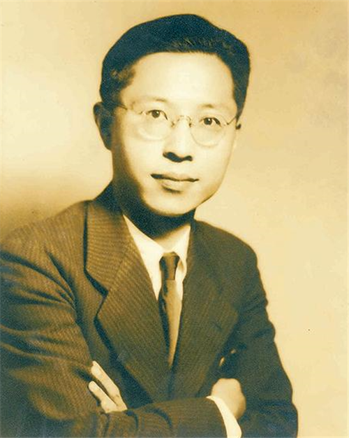 曹禺|《雷雨》中的混乱家庭，实则是曹禺的真实人生，生活远比话剧狗血