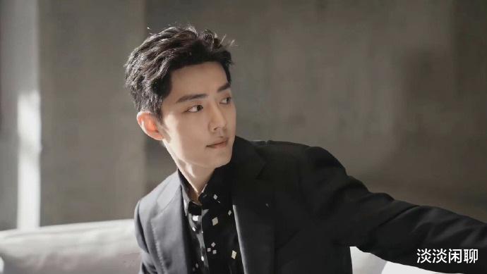 刘亦菲|天寒心热！肖战新代言火爆！一个小细节暖心，带来满满幸福感！