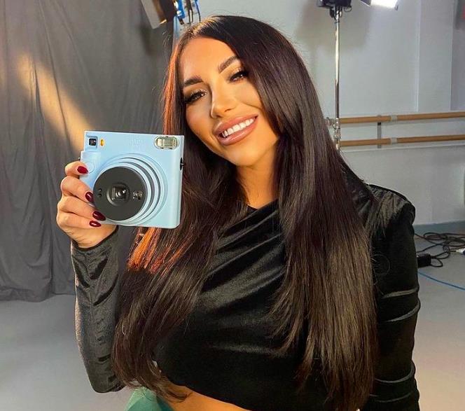 克洛伊|曼城海王再传不忠绯闻！出国度假钓00后女星，正牌女友继续原谅？