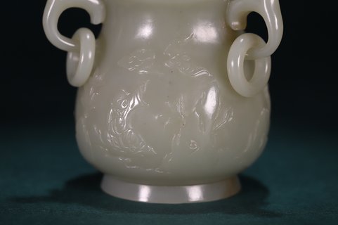 |回流 和田玉三耳盖瓶、和田青玉质