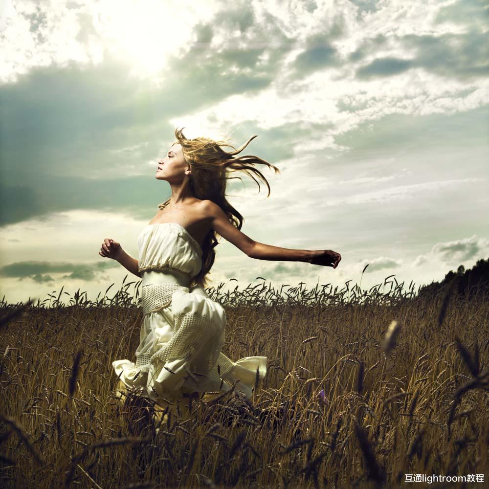 摄影基础知识：如何在强光环境下拍出好看的人像照片