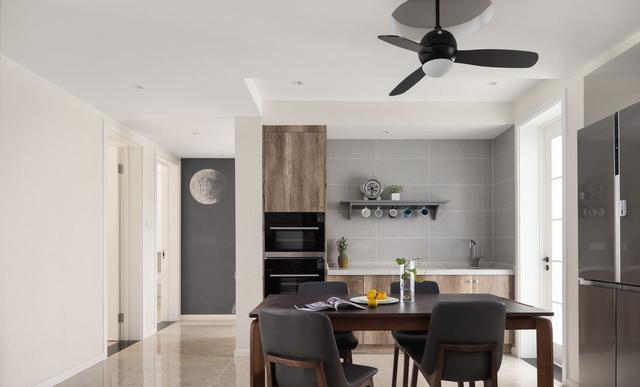 |家里装了这种颜色的房门！把整个家的风格都打乱了，被别人都笑话