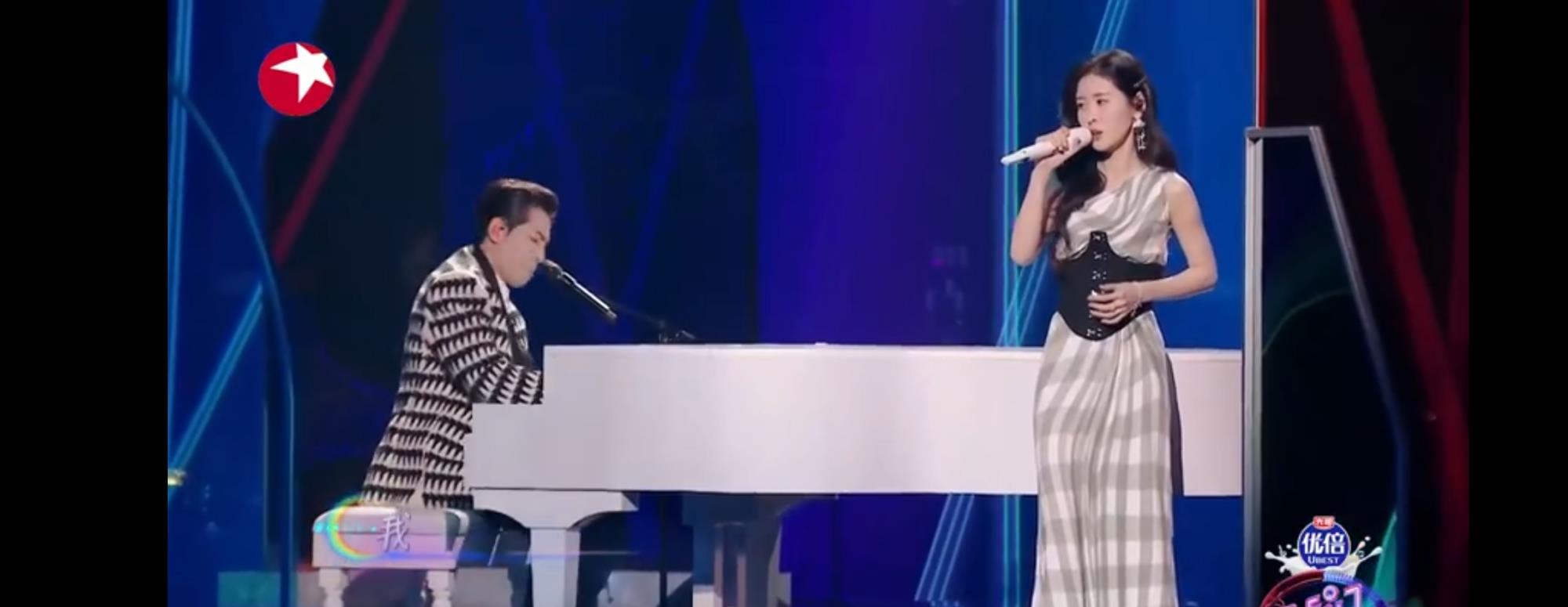 我们的歌|《我们的歌》盛典夜，双飞、鬼魅、婚宴上的泪……