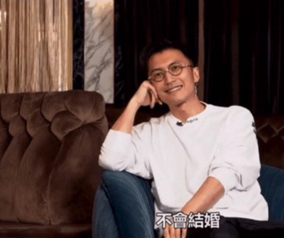 李响|谢霆锋在接受香港媒体采访时 称：我不会结婚。