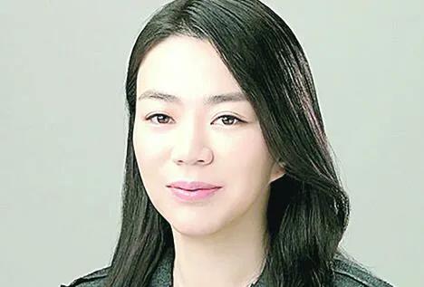 花影爱花 逼丈夫喝尿,踢出睾丸破裂,拿剪刀戳人,韩国财阀之女有多嚣张?