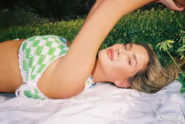 布雷克·格里芬|格里芬新恋情曝光！24岁的年轻企业家，这次又抱上一个富婆了！